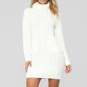 FN Ivory Cable Knit Sweater Dress sz M